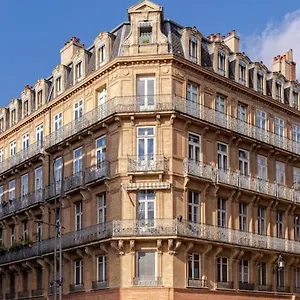Coeur Capitole 122m2- Clim - Parking - Ascenseur- Metro , Toulouse France